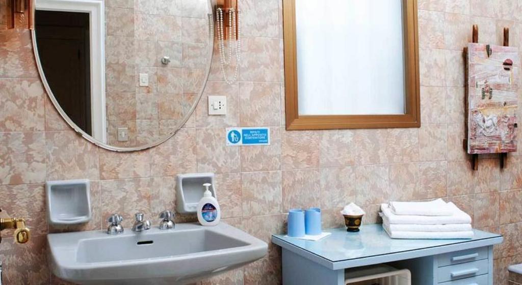 B&B Martini Флоренція Номер фото